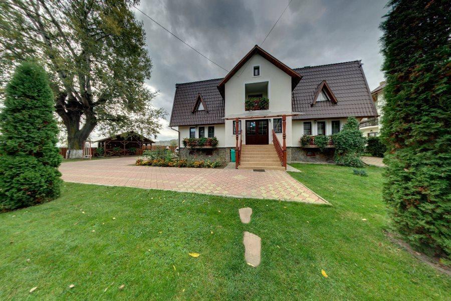 Pensiunea Cabana Soimul Comanesti  Exterior photo